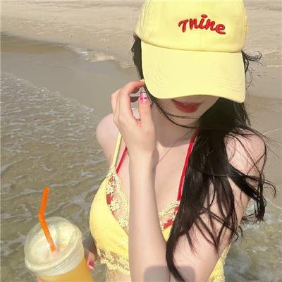 与梦妮卡度过的夏天